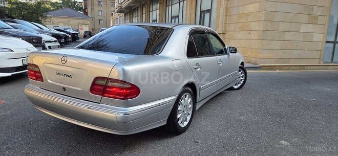 Mercedes E 220 2000, 410,000 km - 2.2 l - Bakı