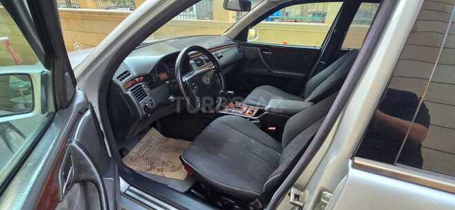 Mercedes E 220 2000, 410,000 km - 2.2 l - Bakı