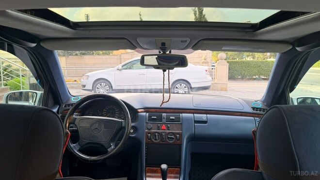Mercedes E 230 1996, 595,743 km - 2.3 л - Bakı