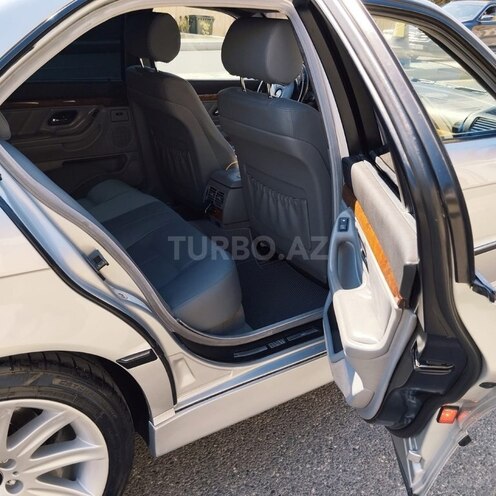 BMW 728 2000, 40,000 km - 2.8 l - Bakı