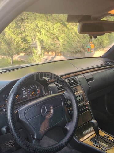 Mercedes E 200 1996, 354,000 km - 2.0 l - Bakı
