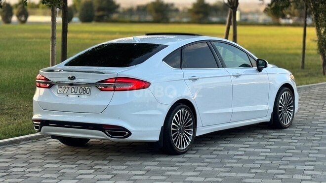 Ford Fusion (North America) 2018, 125,900 km - 2.0 l - Bakı