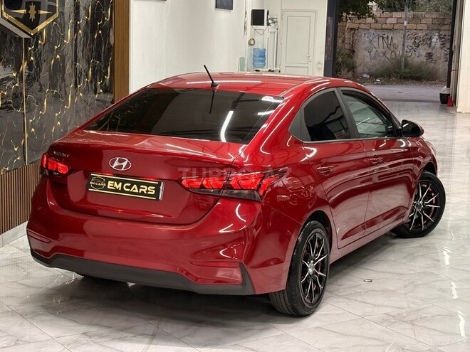 Hyundai Accent 2018, 205,996 km - 1.6 l - Bakı