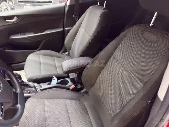 Hyundai Accent 2018, 205,996 km - 1.6 l - Bakı
