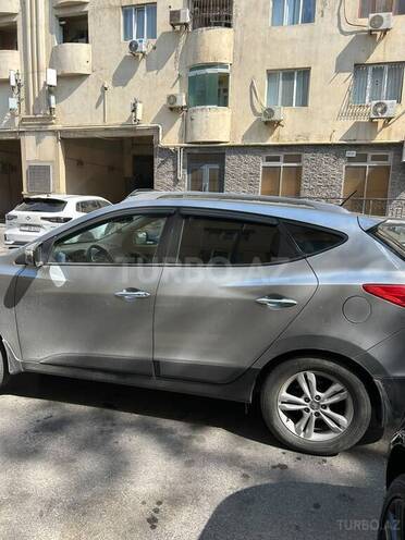 Hyundai ix35 2011, 218,000 km - 2.0 l - Bakı