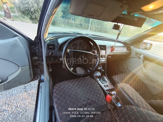 Mercedes C 200 1997, 585,458 km - 2.2 л - Sabirabad