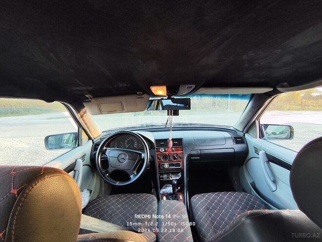Mercedes C 200 1997, 585,458 km - 2.2 л - Sabirabad