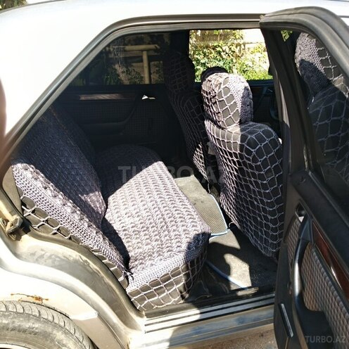 Mercedes E 250 1993, 300,000 km - 2.5 l - Bakı