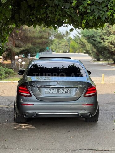 Mercedes E 220 d 2017, 216,261 km - 2.0 l - Qazax