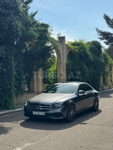 Mercedes E 220 d 2017, 216,261 km - 2.0 l - Qazax
