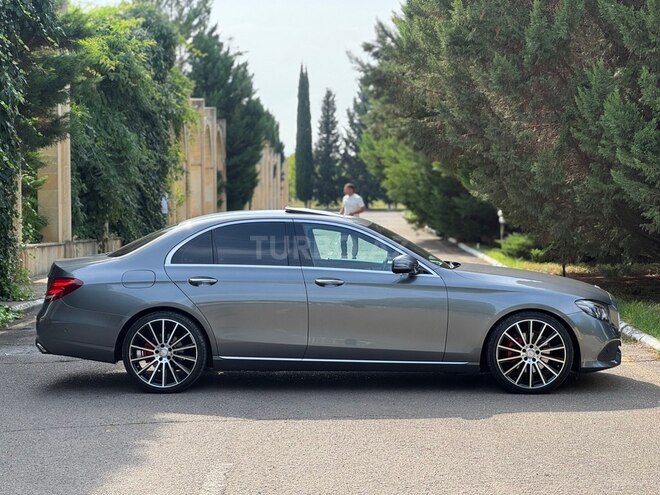 Mercedes E 220 d 2017, 216,261 km - 2.0 l - Qazax
