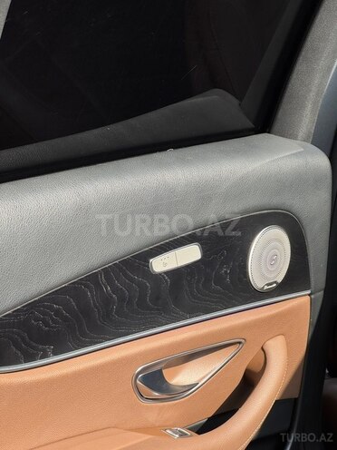 Mercedes E 220 d 2017, 216,261 km - 2.0 l - Qazax