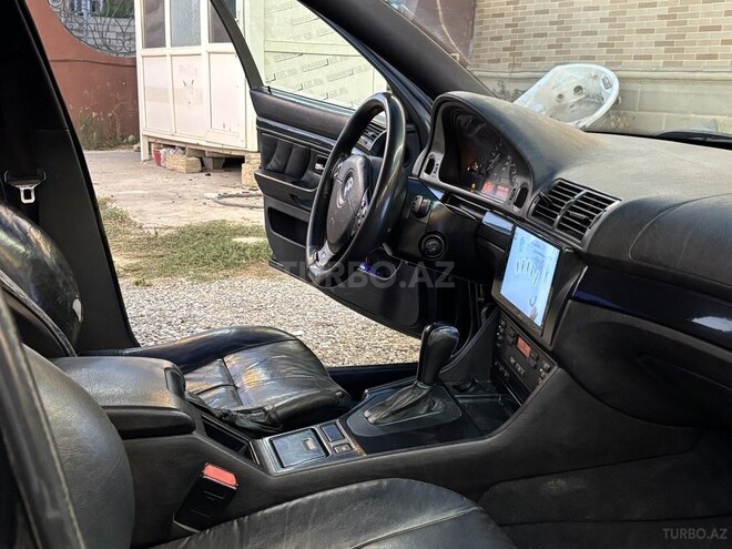 BMW 528 2000, 200,000 km - 2.8 l - Bakı