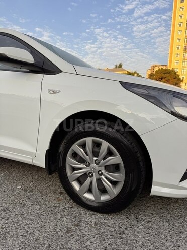 Hyundai Accent 2021, 85,000 km - 1.6 л - Bakı