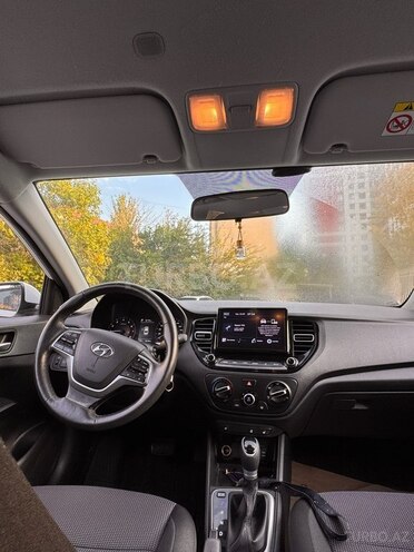 Hyundai Accent 2021, 85,000 km - 1.6 л - Bakı