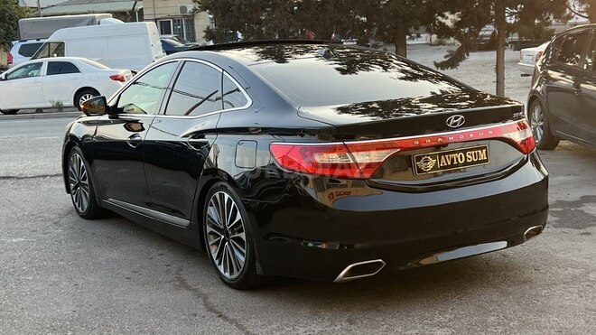 Hyundai Grandeur 2015, 260,000 km - 3.0 l - Sumqayıt