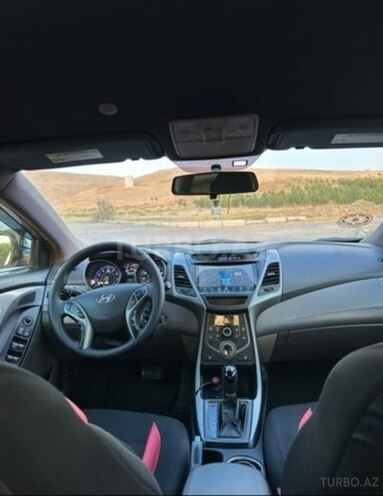 Hyundai Elantra 2014, 205,191 km - 1.8 л - Şamaxı