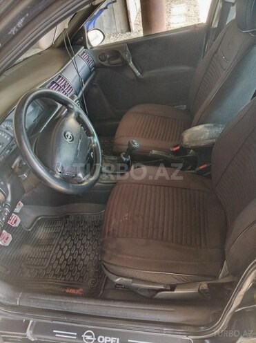 Opel Vectra 1996, 461,194 km - 1.8 l - Hacıqabul
