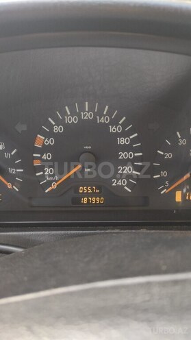 Mercedes C 200 2000, 188,000 km - 2.0 l - Bakı