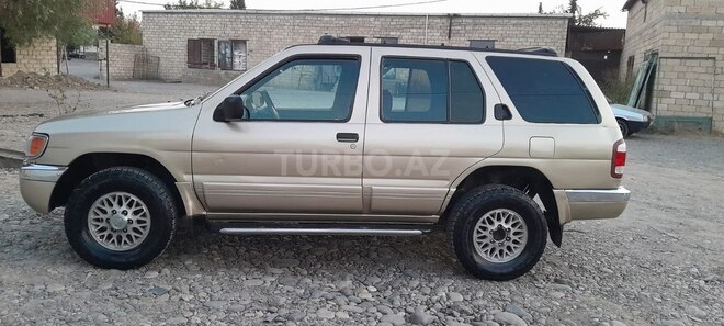 Nissan Pathfinder 1997, 330,000 km - 3.3 l - Beyləqan