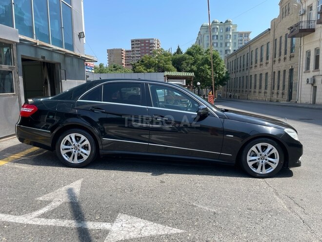 Mercedes E 220 2009, 294,000 km - 2.1 l - Bakı