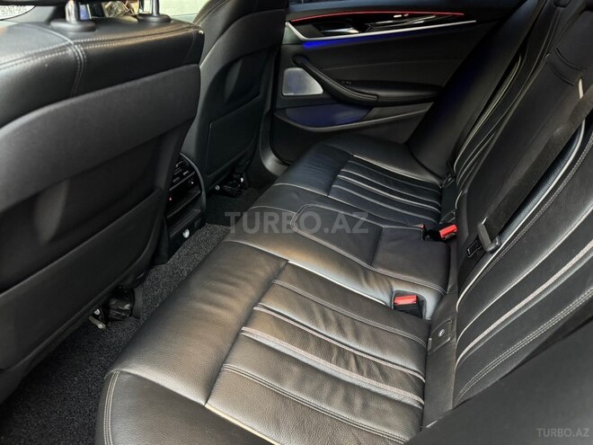 BMW  2018, 180,000 km - 2.0 l - Bakı