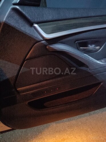 BMW 525 2012, 260,000 km - 2.0 л - Bakı
