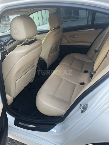 BMW 528 2016, 256,000 km - 2.0 л - Bakı