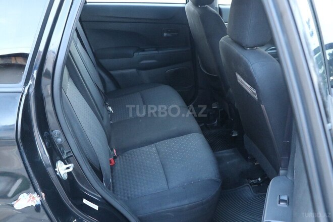 Mitsubishi Outlander Sport 2011, 127,409 km - 2.0 л - Bakı