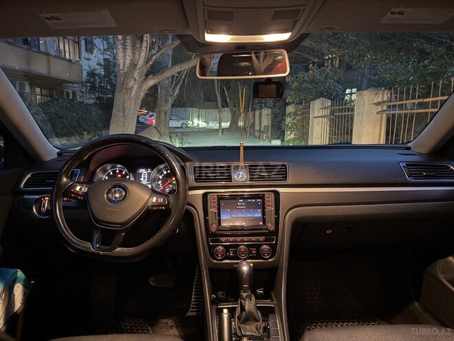 Volkswagen Passat 2016, 205,000 km - 1.8 l - Bakı