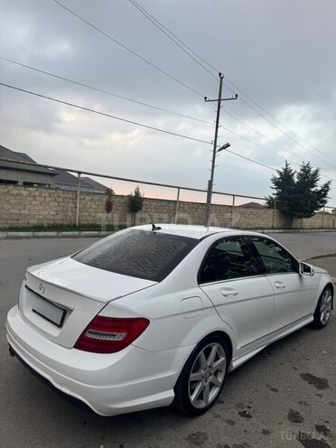 Mercedes C 250 2013, 252,000 km - 1.8 л - Bakı