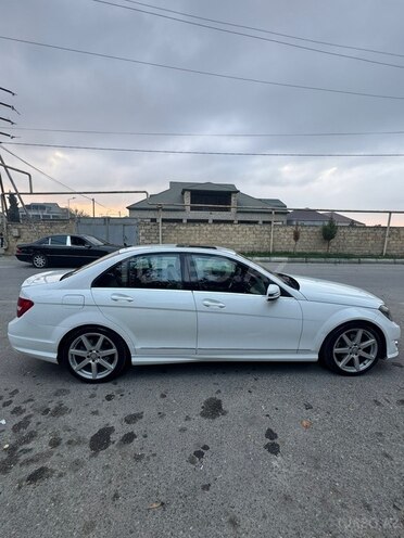 Mercedes C 250 2013, 252,000 km - 1.8 л - Bakı