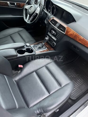 Mercedes C 250 2013, 252,000 km - 1.8 л - Bakı
