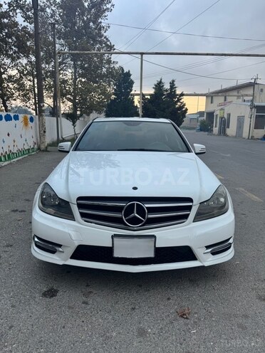 Mercedes C 250 2013, 252,000 km - 1.8 л - Bakı