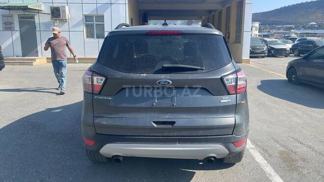 Ford Escape 2018, 132,000 km - 1.5 l - Bakı
