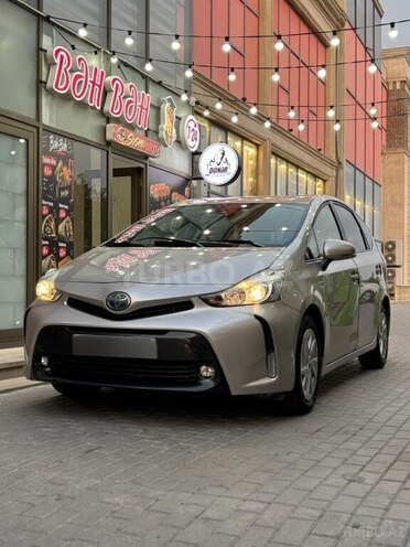 Toyota Prius V 2019, 140,000 km - 1.8 л - Sumqayıt