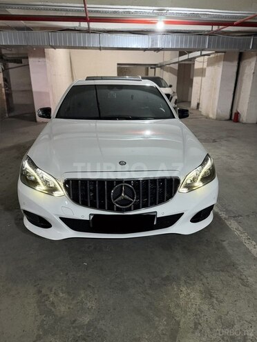 Mercedes E 220 2015, 233,300 km - 2.1 l - Bakı