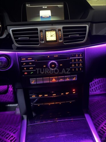 Mercedes E 220 2015, 233,300 km - 2.1 l - Bakı