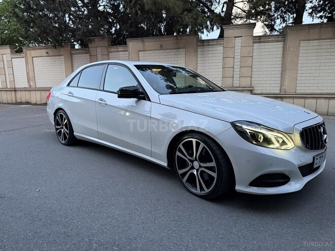 Mercedes E 220 2015, 233,300 km - 2.1 l - Bakı