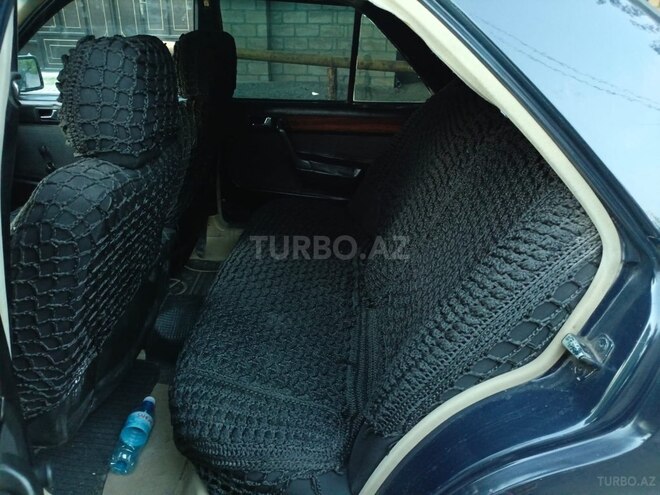 Mercedes 190 1988, 390,000 km - 2.0 l - Bərdə