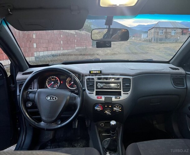 Kia Rio 2006, 363,286 km - 1.5 l - Qax