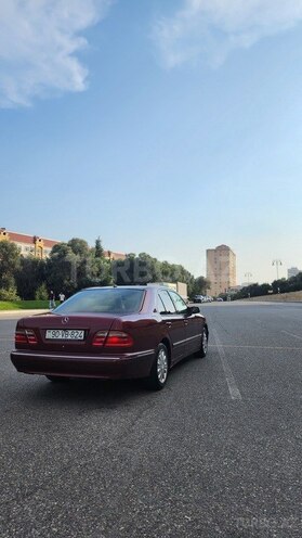Mercedes E 320 1999, 422,000 km - 3.2 l - Bakı