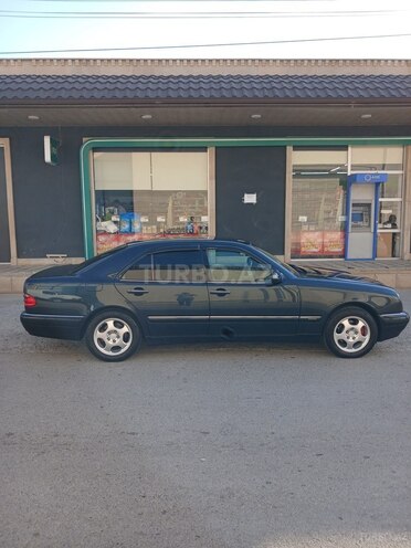 Mercedes E 240 1998, 350,000 km - 2.4 l - Şirvan