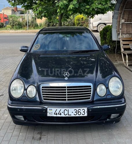 Mercedes E 200 1999, 453,000 km - 2.0 l - Masallı