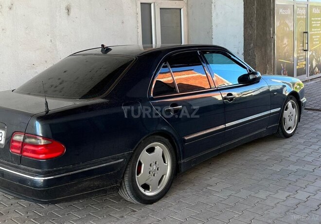 Mercedes E 200 1999, 453,000 km - 2.0 l - Masallı