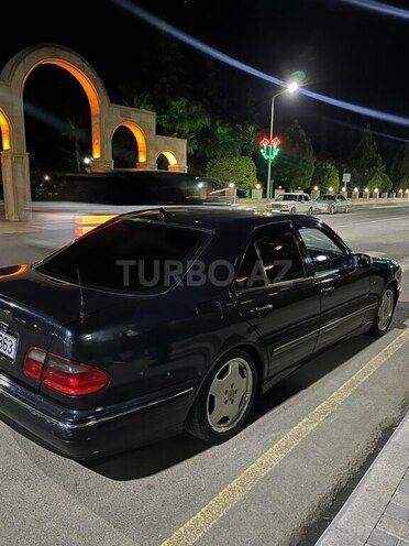 Mercedes E 200 1999, 453,000 km - 2.0 l - Masallı