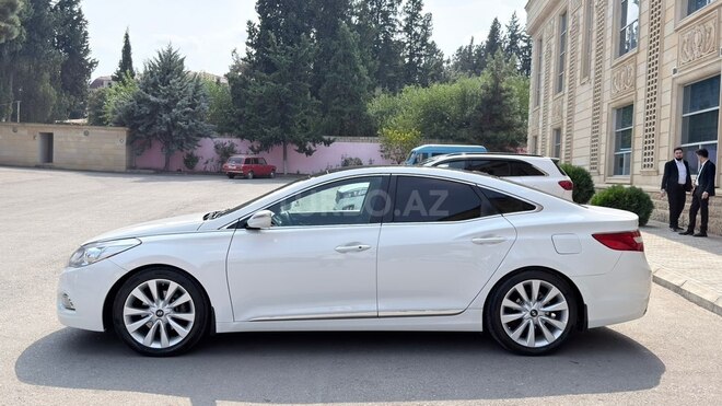 Hyundai Azera 2013, 250,000 km - 3.0 l - Tovuz