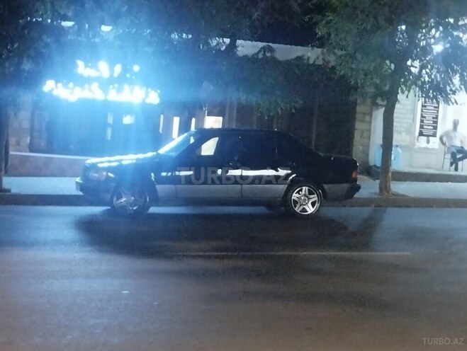 Mercedes 190 1991, 193,560 km - 1.8 л - Şəki