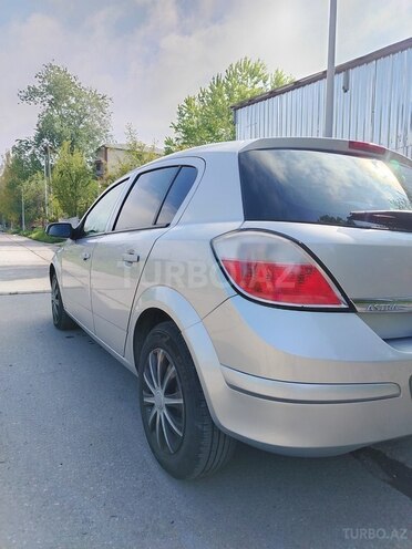 Opel Astra 2006, 452,772 km - 1.3 l - Qəbələ