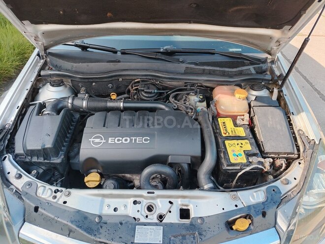 Opel Astra 2006, 452,772 km - 1.3 l - Qəbələ